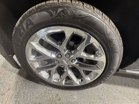 Used 2017 Chevrolet Tahoe Premier AWD/4WD image 16