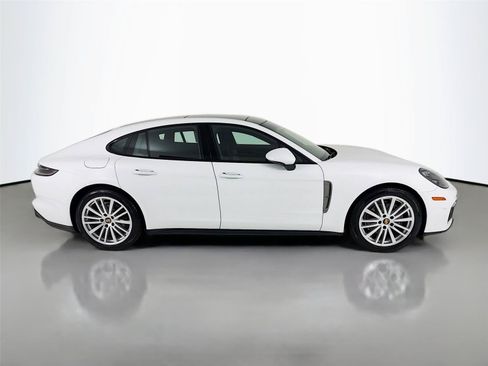 Used 2023 Porsche Panamera 4 Platinum Edition AWD/4WD image 27