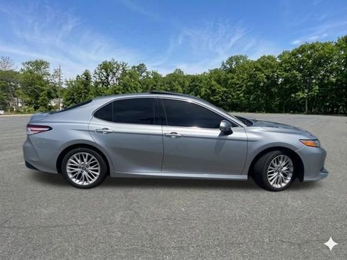 Used 2019 Toyota Camry XLE w/ Driver Assist Package FWD image 9