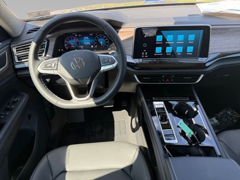New 2026 Volkswagen Atlas SEL image 11