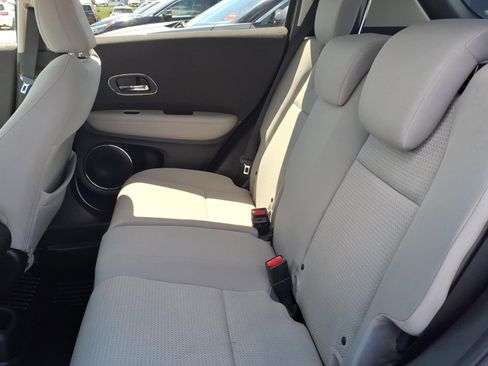 Used 2021 Honda HR-V EX image 7