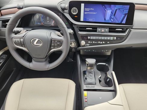Used 2025 Lexus ES 350 w/ Premium Package FWD image 27