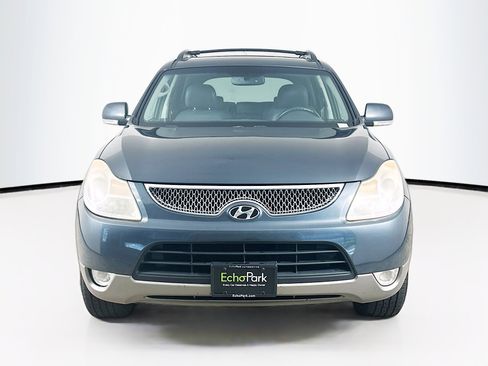 Used 2011 Hyundai Veracruz Limited FWD image 2