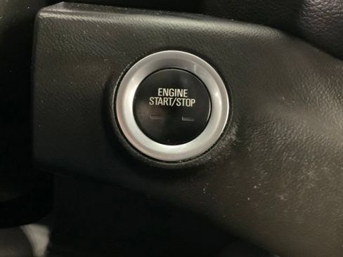 Used 2020 GMC Terrain Denali w/ LPO, Floor Liner Package FWD image 16