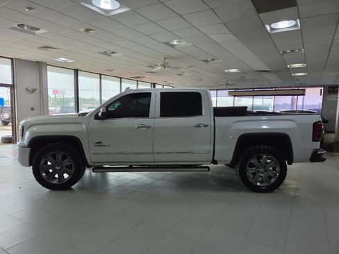Used 2018 GMC Sierra 1500 Denali w/ Denali Ultimate Package AWD/4WD image 4