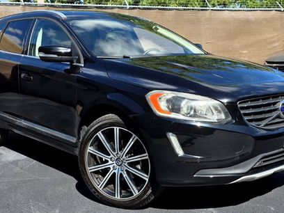 Used 2017 Volvo XC60 T6 Inscription w/ Climate Package