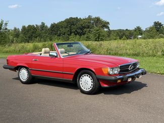 Used 1988 Mercedes-Benz 560 SL video 1