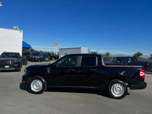 Certified 2022 Ford Maverick XL image 2