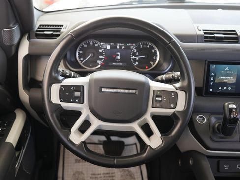 Used 2023 Land Rover Defender 110 SE AWD/4WD image 28