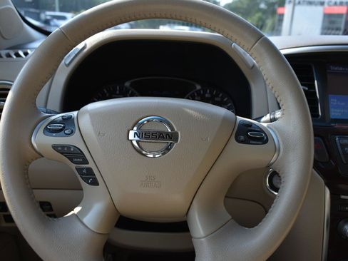 Used 2014 Nissan Pathfinder Platinum w/ Platinum Premium Package AWD/4WD image 8