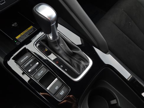 Certified 2024 Acura Integra A-Spec FWD image 32