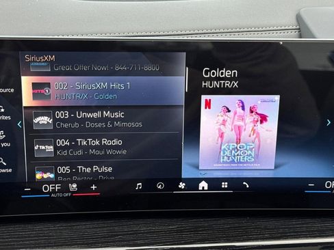 New 2026 BMW X5 xDrive40i w/ Executive Package image 21