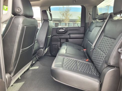 Used 2025 Chevrolet Silverado 2500 Custom w/ Custom Value Package image 16