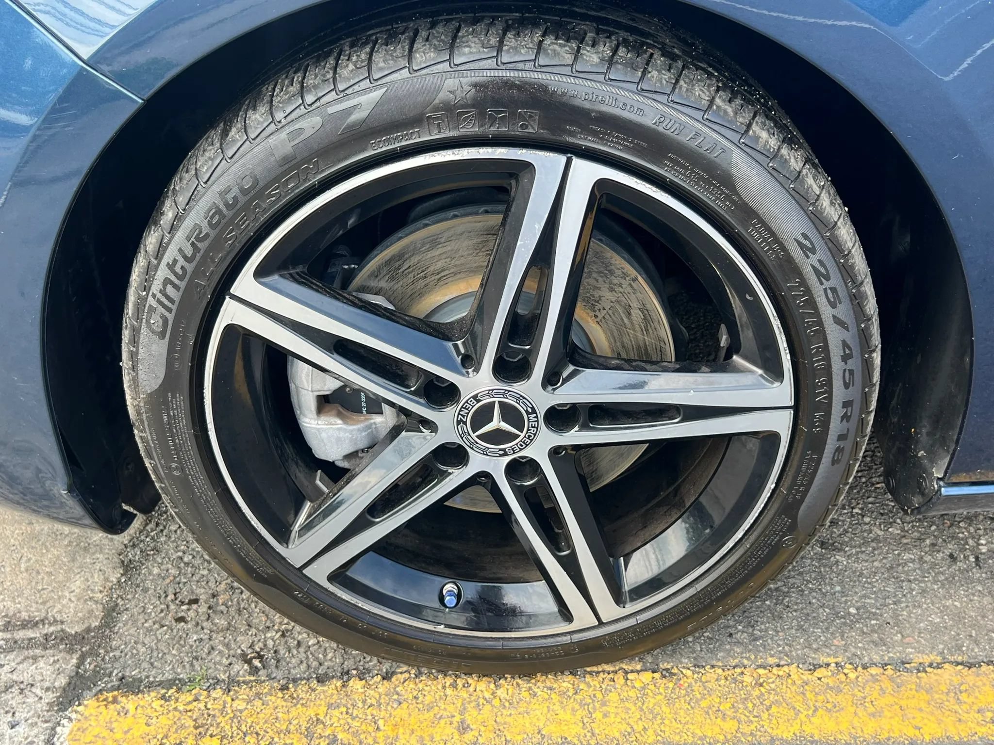 Used 2021 Mercedes-Benz A 220 4MATIC w/ Premium Package image 10