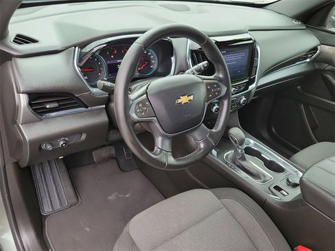 Certified 2023 Chevrolet Traverse LT image 30