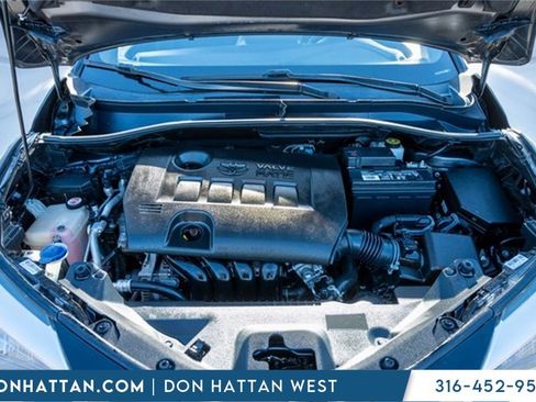 Used 2021 Toyota C-HR XLE image 37