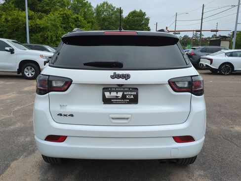 Used 2022 Jeep Compass High Altitude AWD/4WD image 6