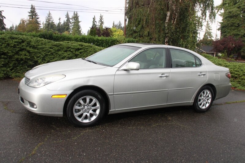 Used 2003 Lexus ES 330 w/ Premium Pkg FWD image 1