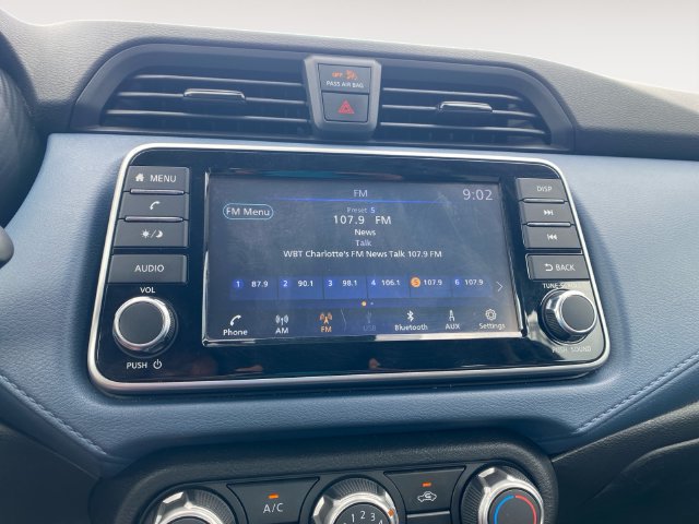 Used 2025 Nissan Versa SV FWD image 22