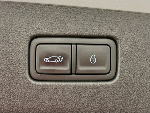 Used 2025 Genesis GV70 2.5T AWD/4WD image 31