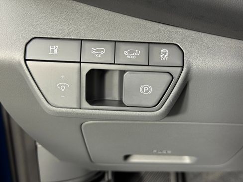 Used 2024 Kia EV9 Land image 19