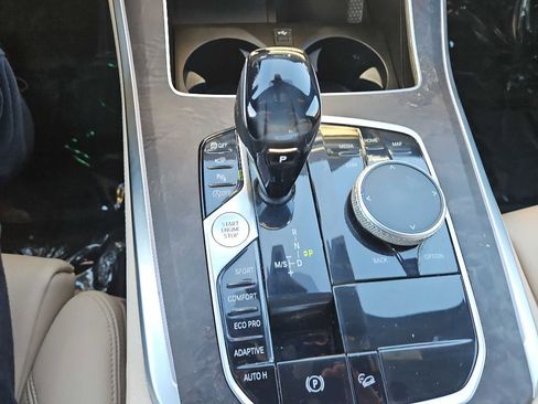 Used 2020 BMW X5 xDrive40i w/ Premium Package image 19