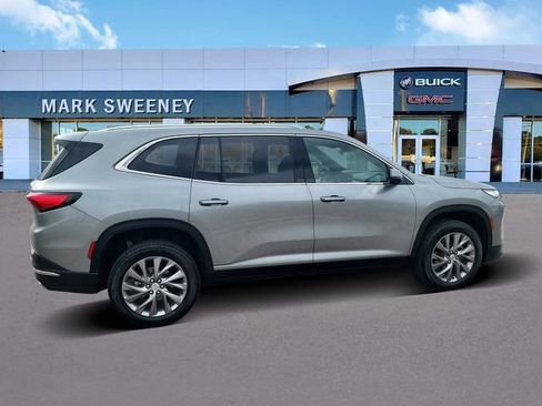 Used 2025 Buick Enclave Preferred AWD/4WD image 34
