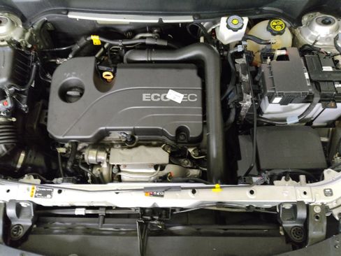 Used 2021 Chevrolet Equinox LT FWD image 30