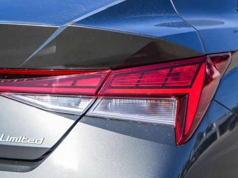 New 2026 Hyundai Elantra Limited FWD image 9