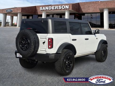 Certified 2023 Ford Bronco Wildtrak image 3