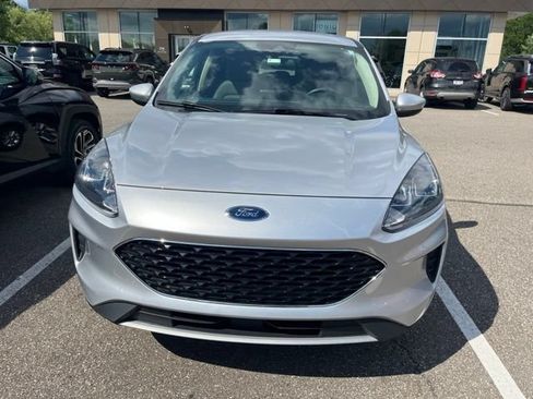 Used 2020 Ford Escape SE AWD/4WD image 3