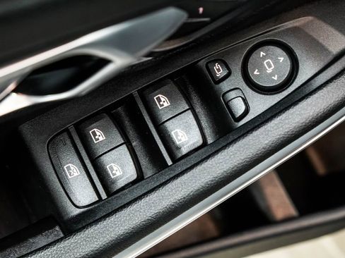 Used 2025 BMW 330i xDrive Sedan image 44