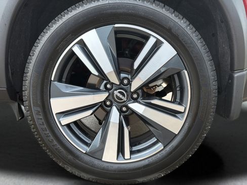 Certified 2023 Nissan Rogue SL w/ SL Premium Package FWD image 15