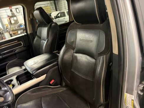 Used 2022 RAM 3500 Laramie AWD/4WD image 46