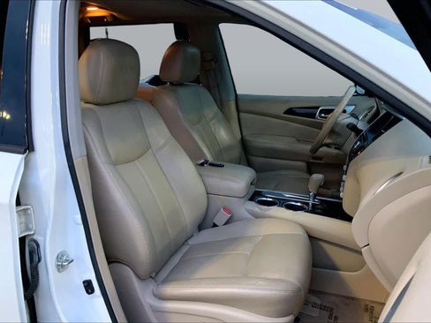 Used 2014 Nissan Pathfinder SL w/ SL Premium Package FWD image 9