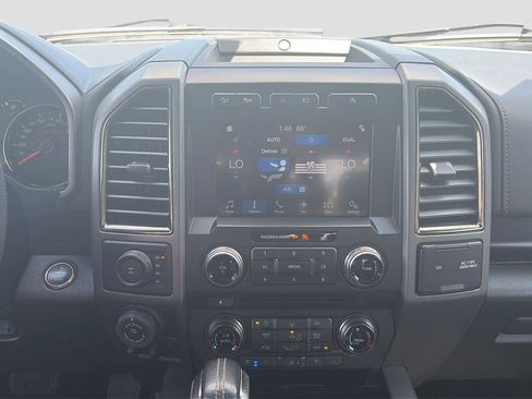 Used 2018 Ford F150 Raptor w/ Equipment Group 802A Luxury AWD/4WD image 18