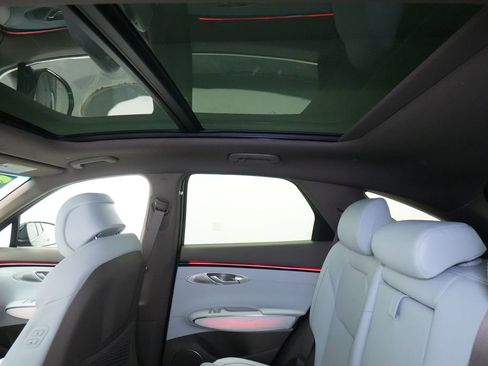 New 2026 Genesis GV70 2.5T Advanced image 25