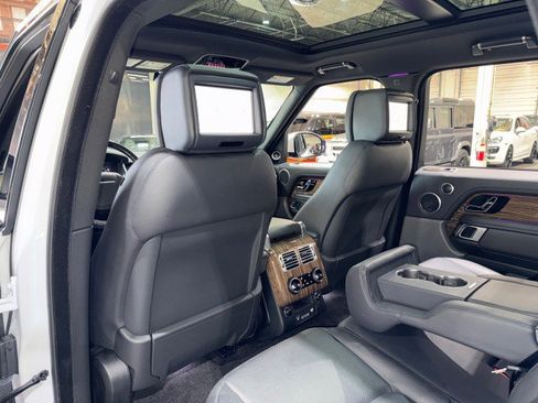 Used 2019 Land Rover Range Rover Supercharged AWD/4WD image 57