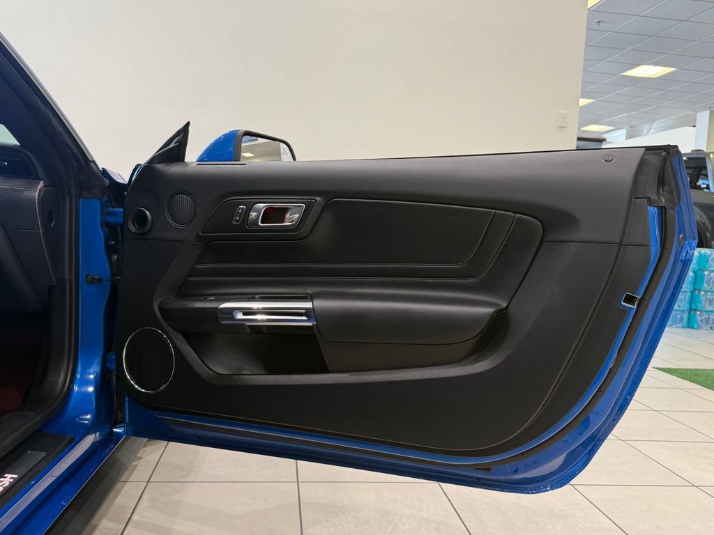 Used 2020 Ford Mustang GT Premium w/ GT Performance Package RWD image 19