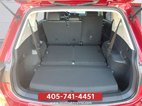 Used 2020 Volkswagen Tiguan SE FWD image 24