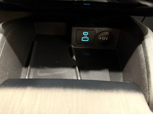 Used 2023 Ford Escape Platinum image 38