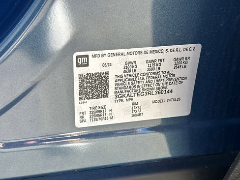 Used 2024 GMC Terrain SLE image 32