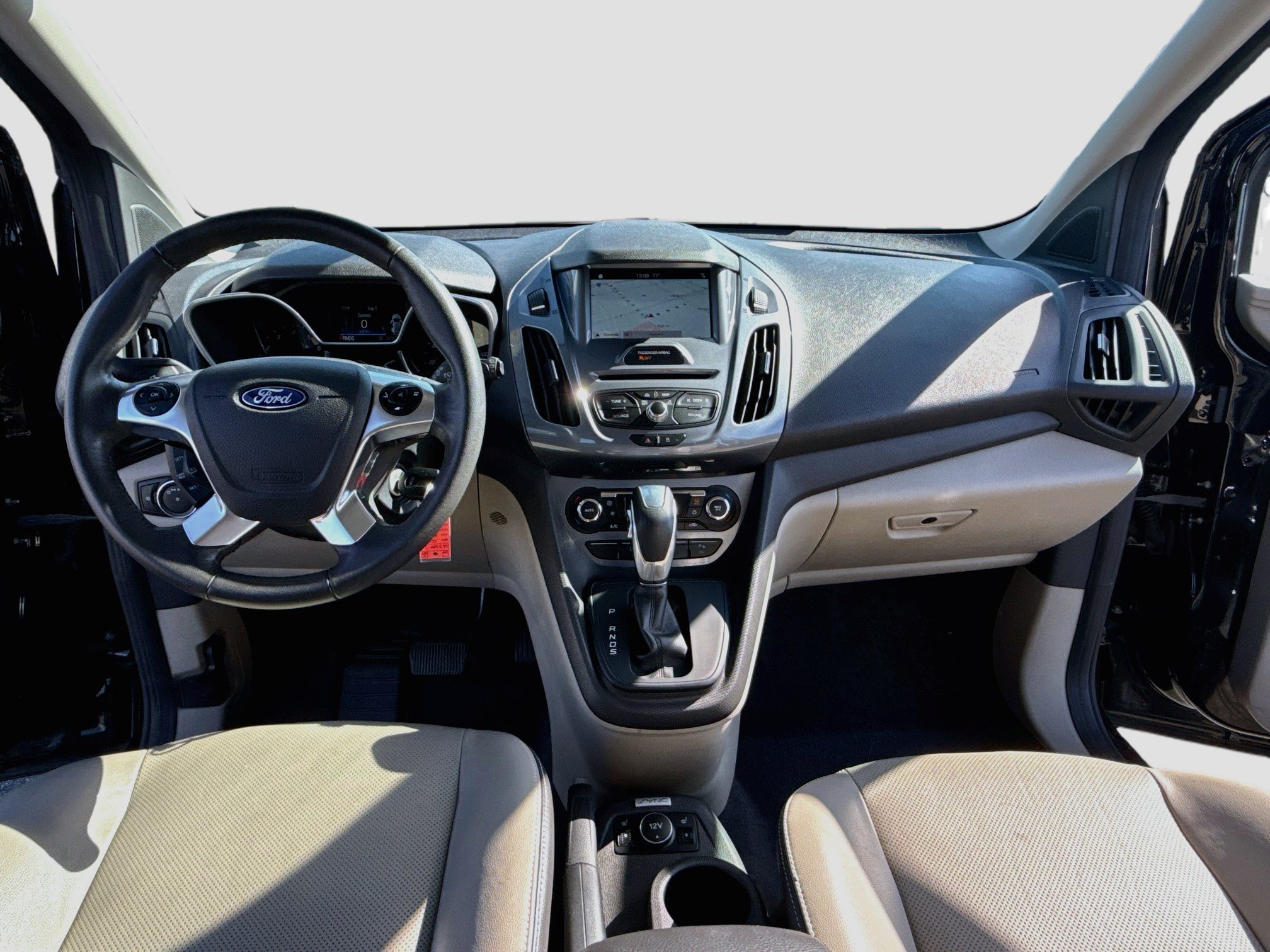 Used 2018 Ford Transit Connect Titanium FWD image 14