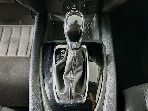 Used 2022 Nissan Rogue Sport S FWD image 23