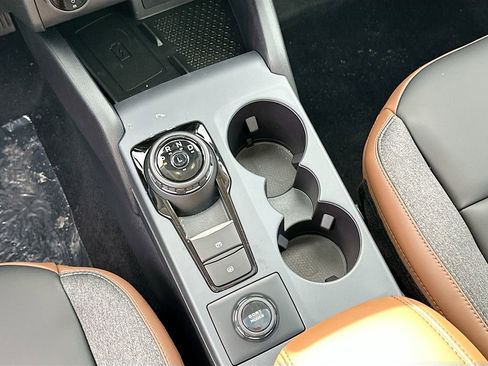 Used 2024 Ford Bronco Sport Outer Banks w/ Tech Package image 10