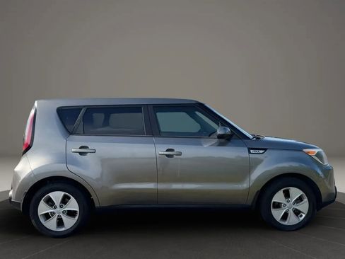 Used 2016 Kia Soul FWD image 5