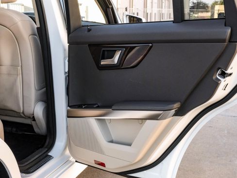 Used 2013 Mercedes-Benz GLK 350 GLK 350 image 45