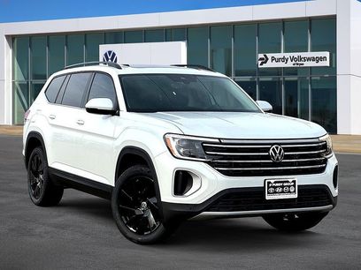 New 2026 Volkswagen Atlas SE