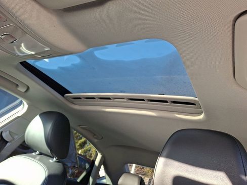 Used 2015 Audi A4 2.0T Premium Plus w/ Technology Package image 11