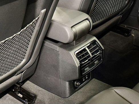 Certified 2024 Audi Q3 2.0T Premium w/ Convenience Package image 17